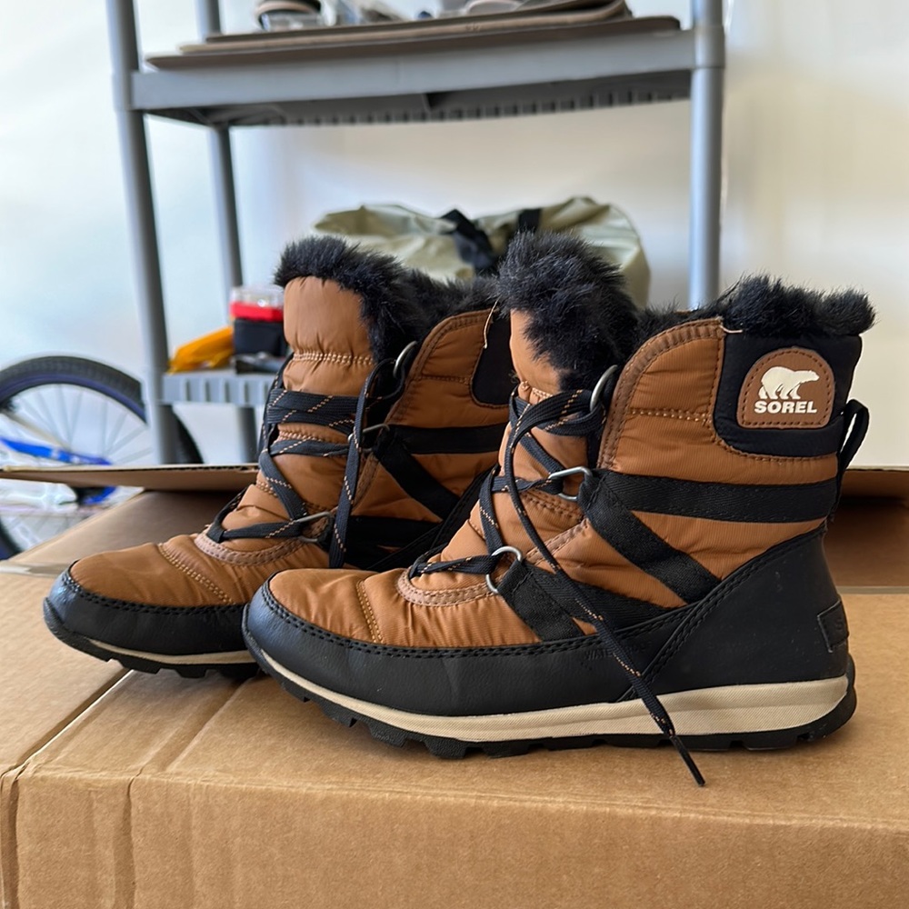Snow Boots